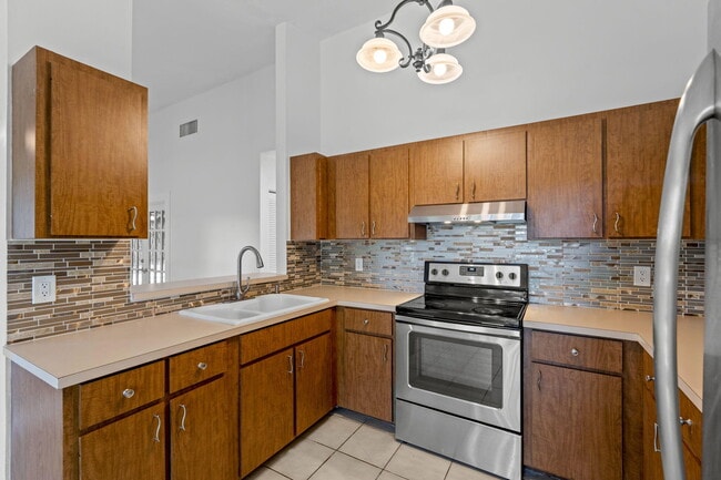 Building Photo - 11989 Persimmon Blvd