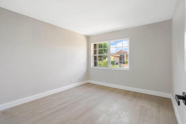 Building Photo - 8031 Nadmar Ave