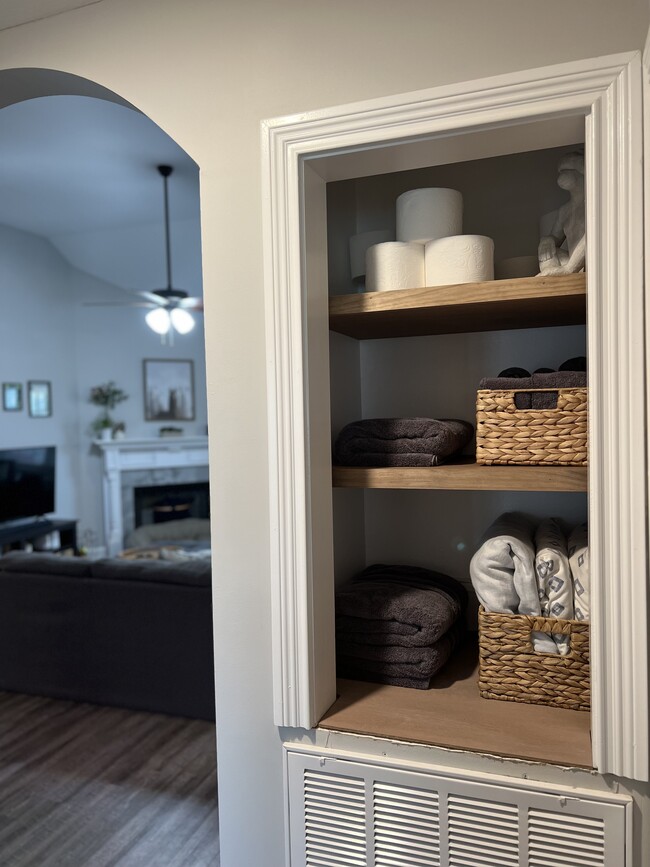 cute storage nook - 2053 Jackie Lorraine Dr