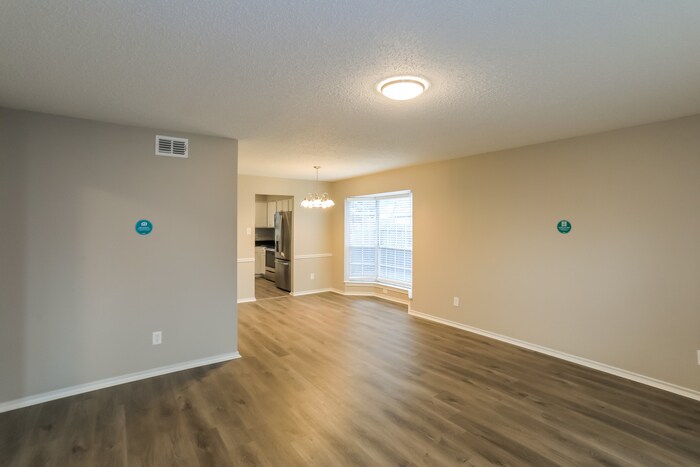 Building Photo - 5513 Maurie Dr