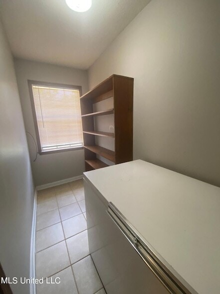 Building Photo - 144 Vaughn Ln