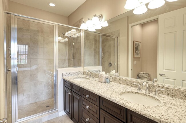 Building Photo - ? Stylish 2BR/2BA Townhouse in Resort-Style Community | Available July 2025 – April 2026 | 30-Nig...