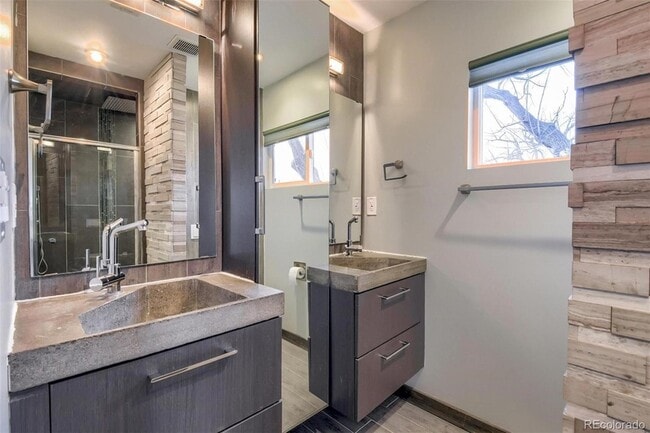 Building Photo - 2798 S Lincoln St