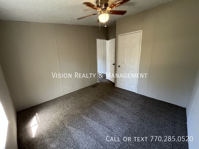 Building Photo - 137 Park W Ct