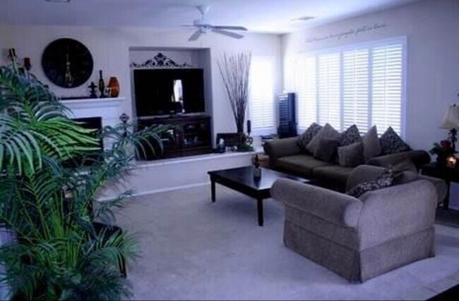 Building Photo - 27955 Alta Vista Ave