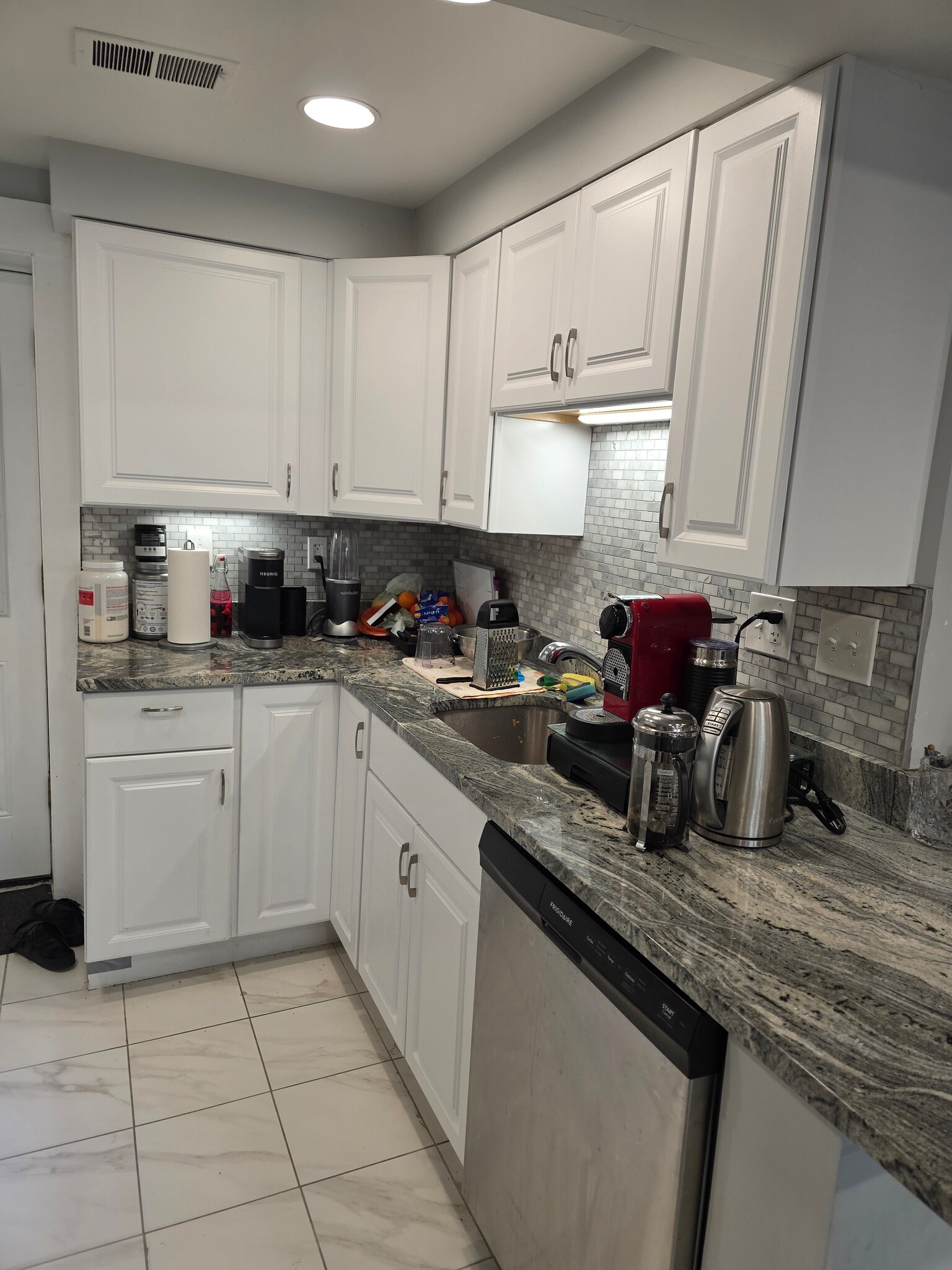 Building Photo - 2207 K St NW