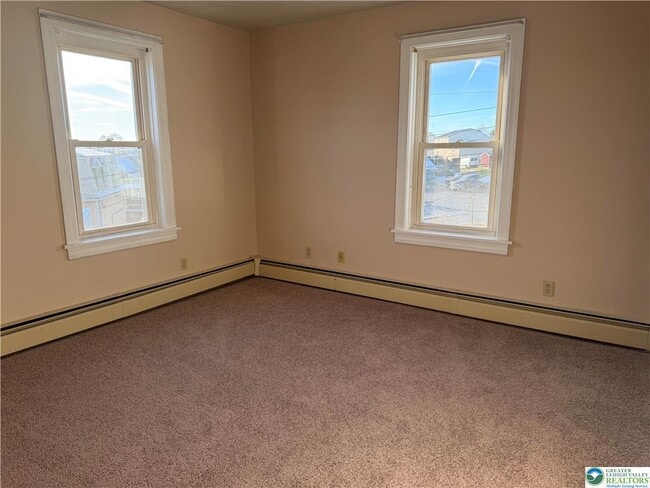 Building Photo - 4453 Main St