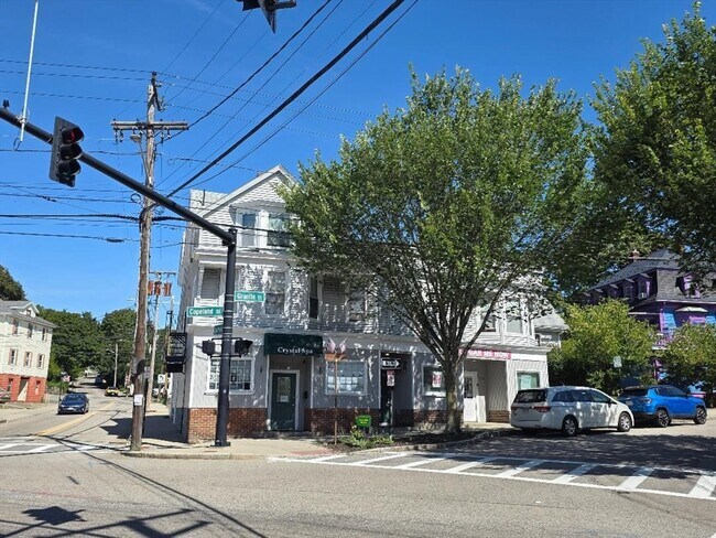 Building Photo - 373 Granite St