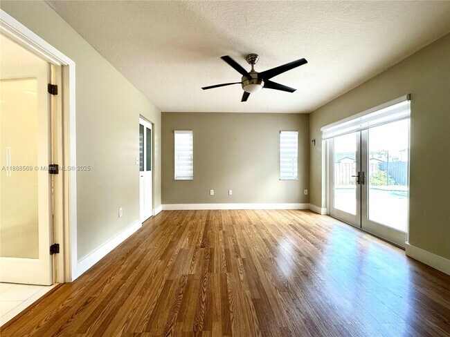 Building Photo - 18201 SW 149th Ave