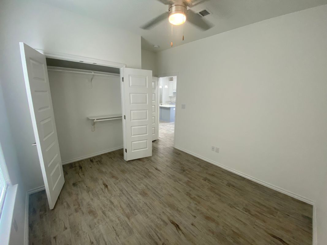 Building Photo - 2914 Maria Dr