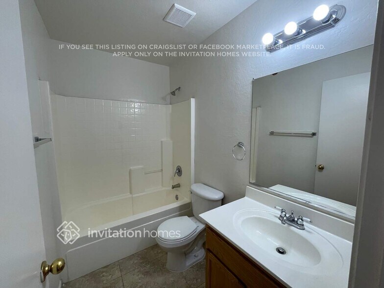 Building Photo - 23856 W Tonto St