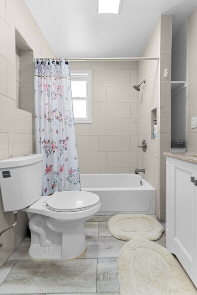 Building Photo - 172 Wilkinson Ave