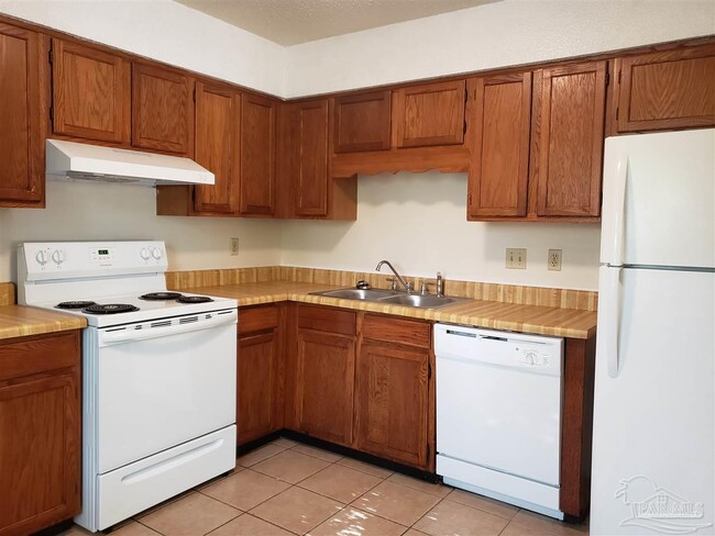 Building Photo - 1363 Jasma Ln