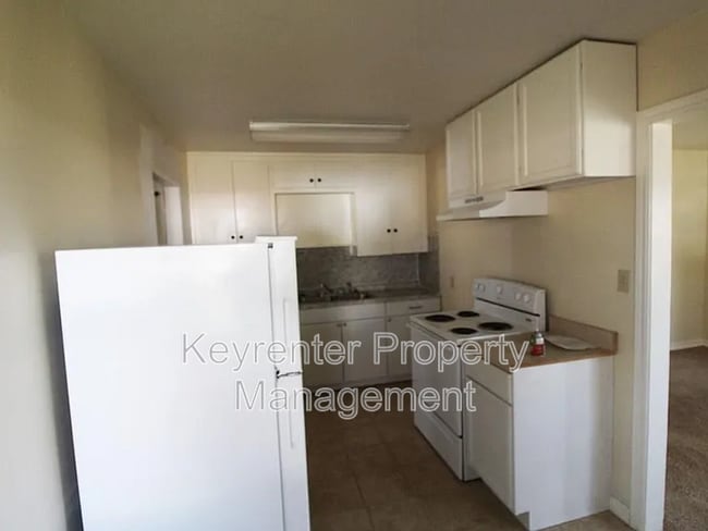 Building Photo - 403 Babb Dr