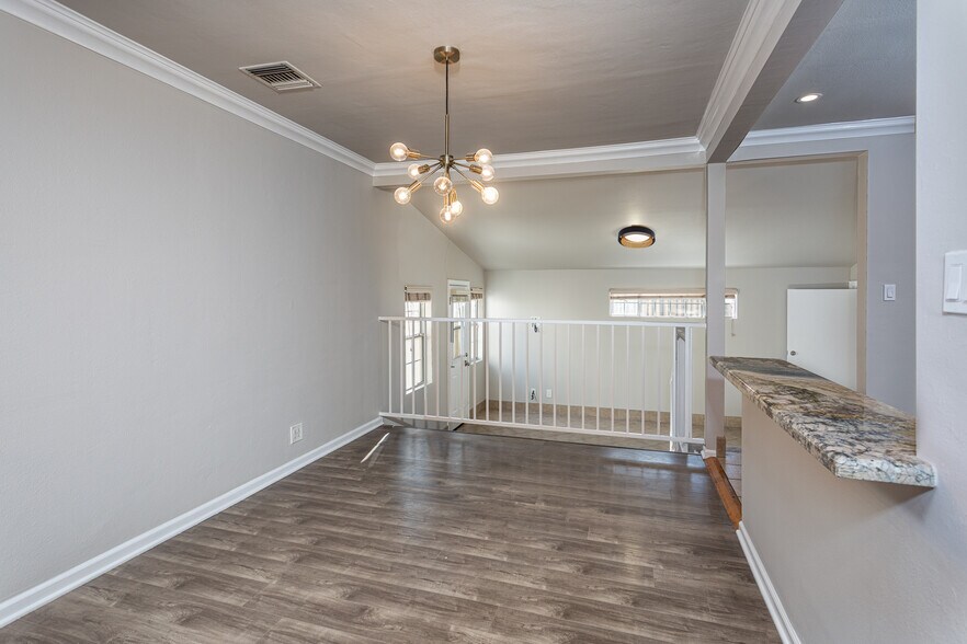 Building Photo - 1112 N Myers St