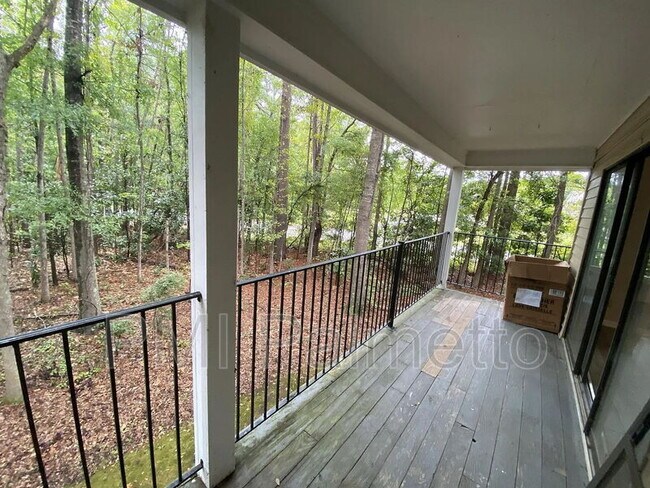 Building Photo - 33 Chestnut Ferry Rd