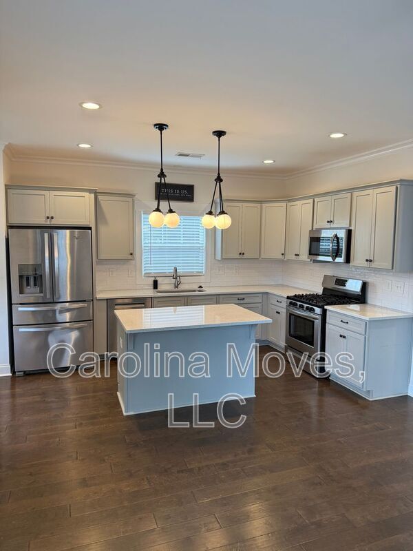 Building Photo - 29 Greenridge Dr