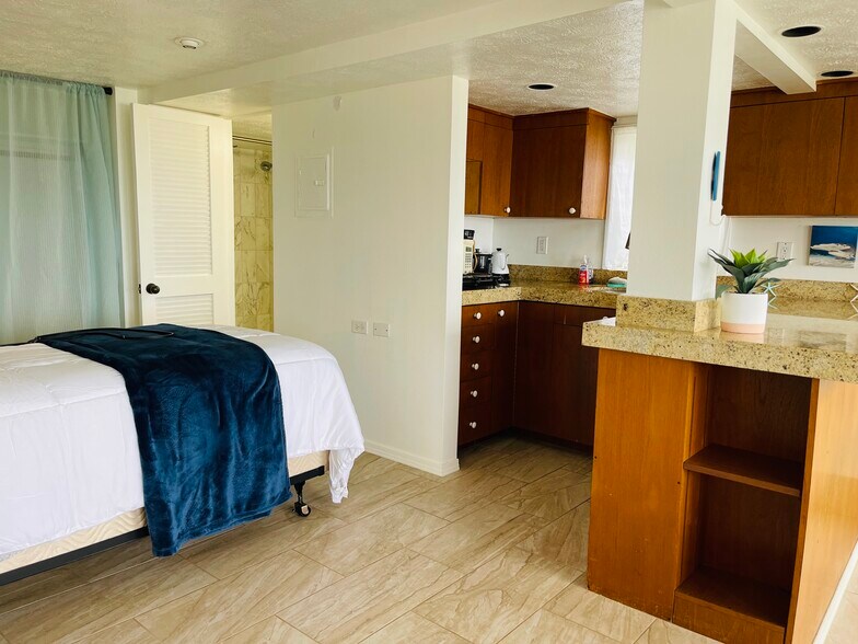 Building Photo - 4145 Akulikuli Ter