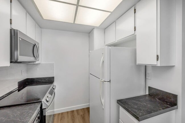 Building Photo - 1515 Floribunda Ave