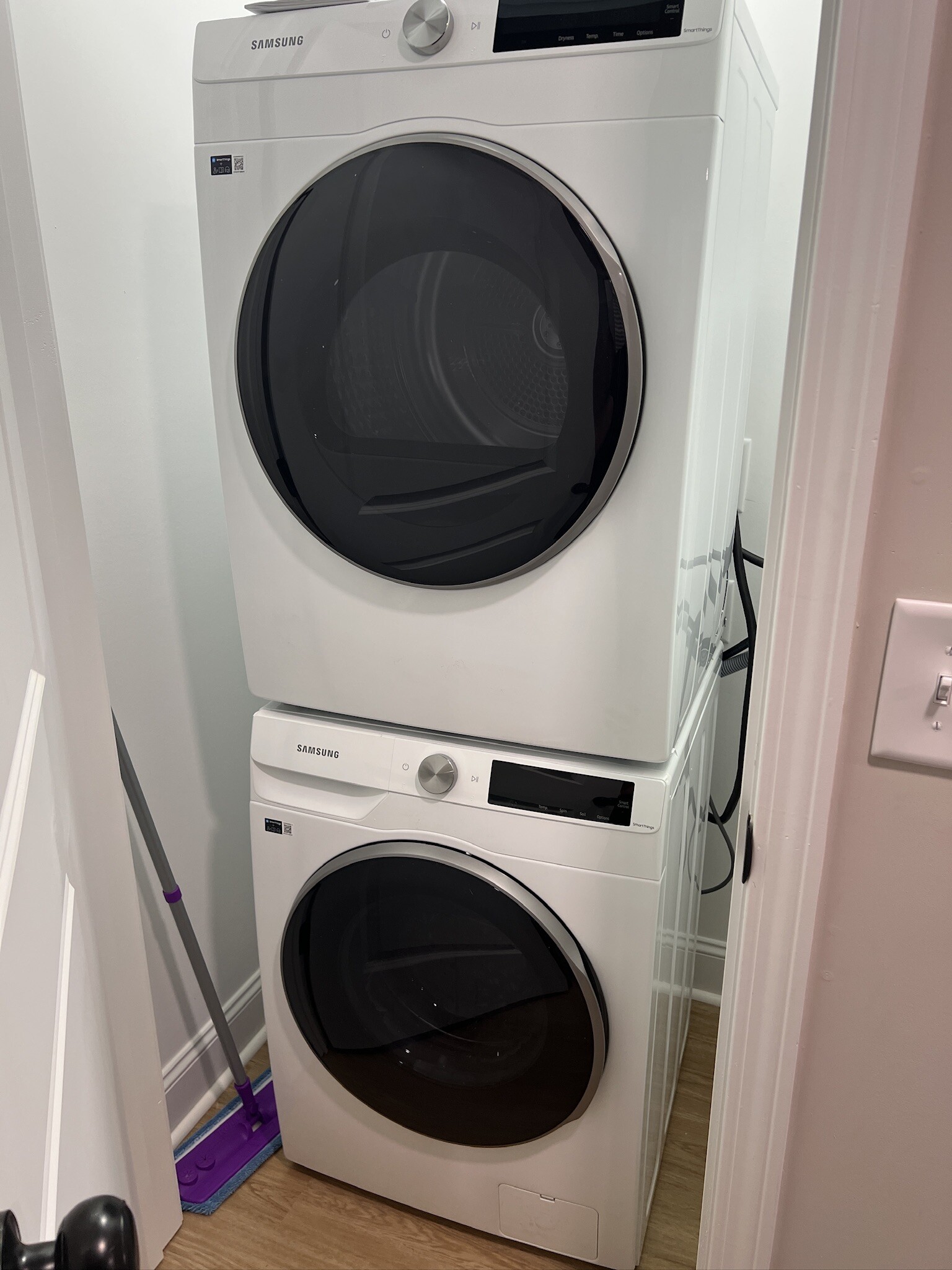 washer/dryer (shared) - 2006 Linda Jones Ave