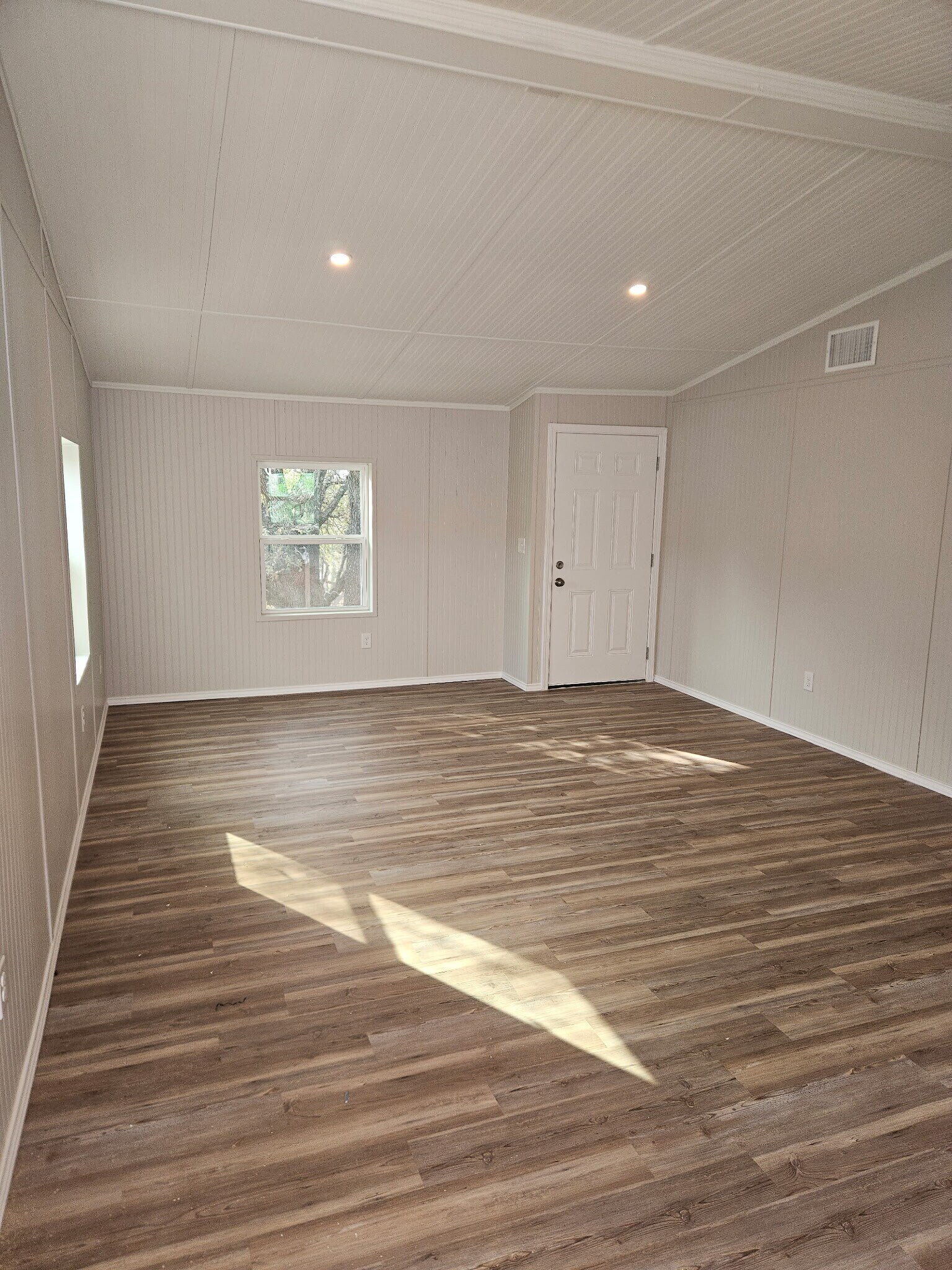 Building Photo - 21475 Coyote Trl