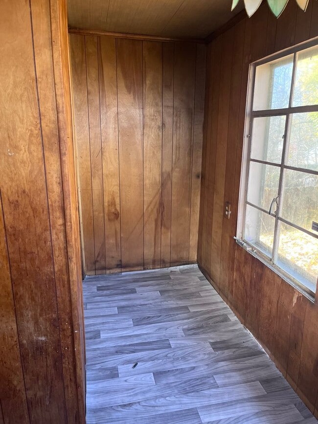 Building Photo - 2160 12th St SW