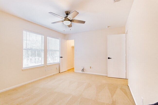 Building Photo - 2830 Katy Briar Ln