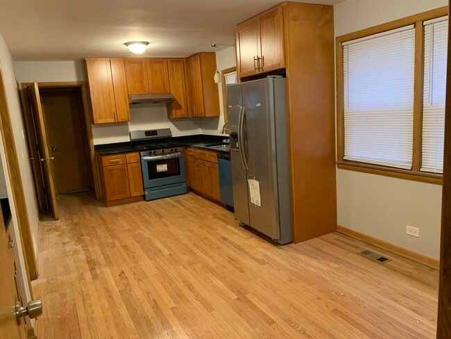 Building Photo - 4221 S Mozart St