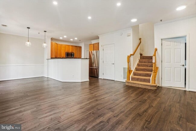 Building Photo - 8930 Milford Haven Ct
