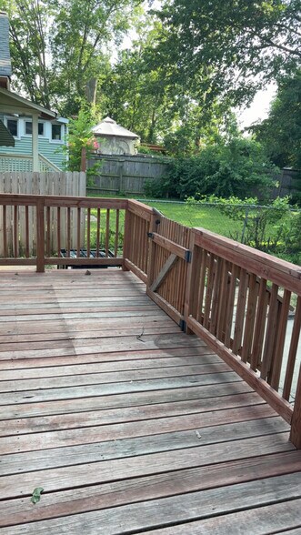 Back deck - 1335 Gregan Pl