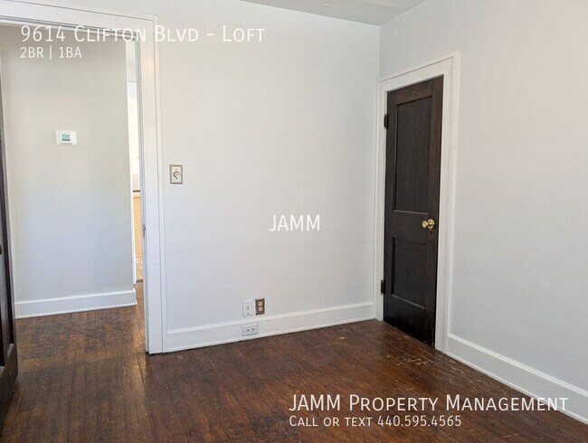 Building Photo - 9614 Clifton Blvd