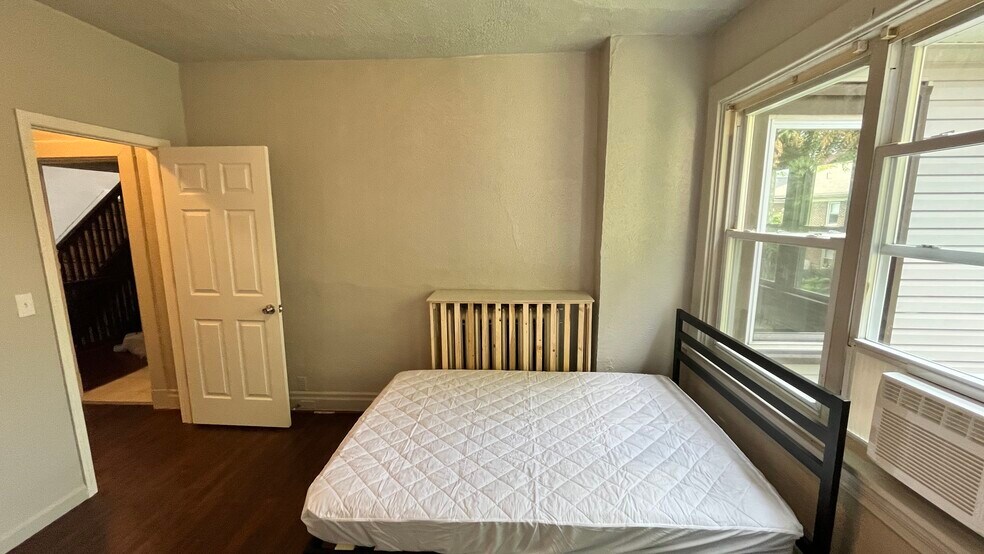 Building Photo - 5847 Nicholson St