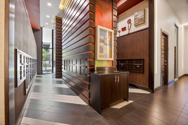Building Photo - 3201 Esperanza Crossing