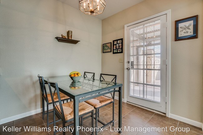 Building Photo - 2 br, 2 bath House - 460 North 64th Place