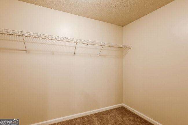 Building Photo - 1562 Gunstock Ct