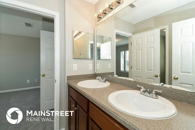 Building Photo - 5204 Armsgate Ct