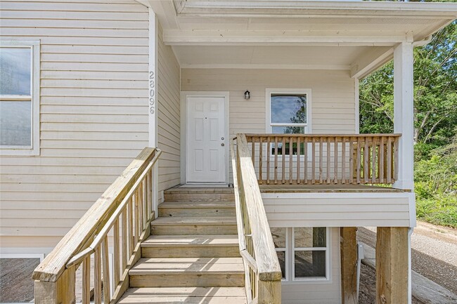 Building Photo - 28096 7 Sisters Rd