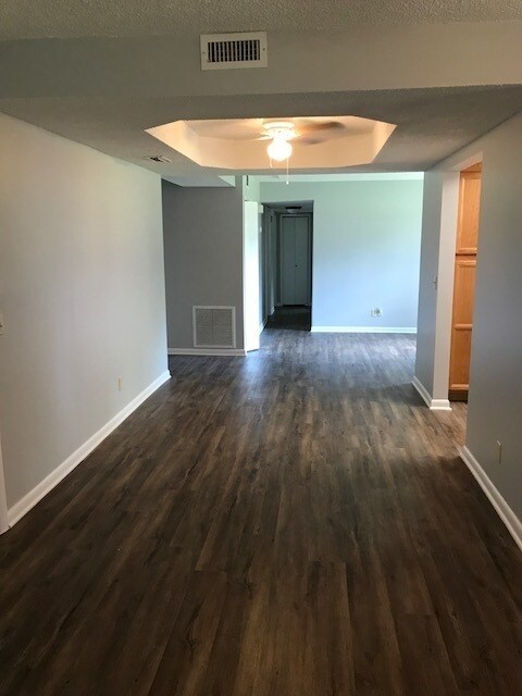 Building Photo - Coming Soon - 3/2 in Tanglewood
