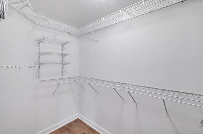 Building Photo - 465 NE 194th Terrace