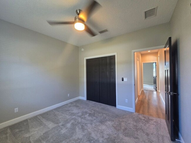 Building Photo - Beautiful 3-Bedroom, 3-Bath Home with Bonu...