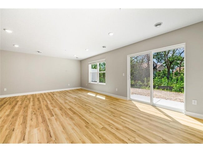 Building Photo - 12709 Ashbury Dr