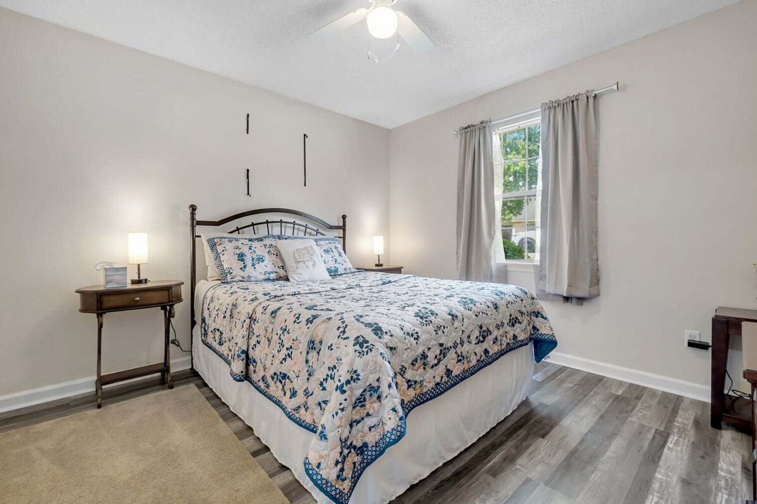 Building Photo - 1870 Mary Ellen Dr