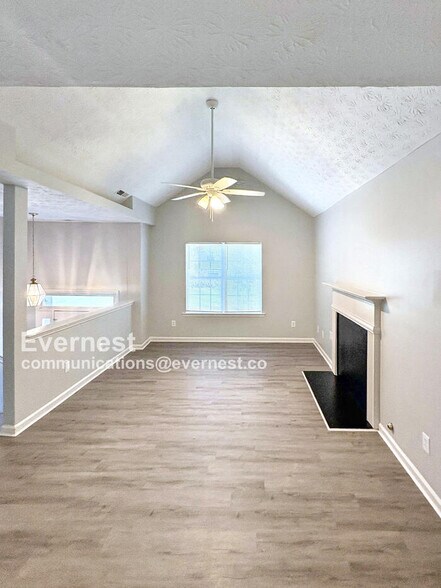 Building Photo - 305 Renee Dawn Ct