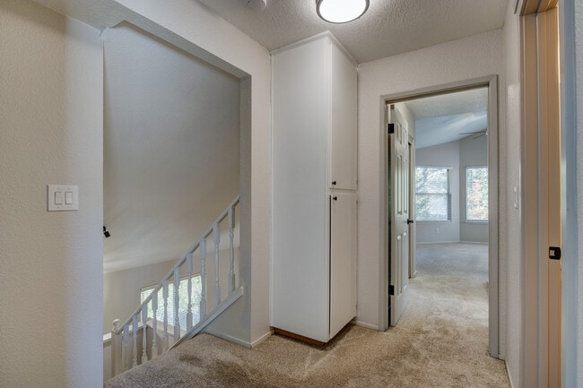 Building Photo - 9526 Victorian Wy