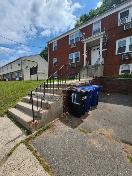 Building Photo - 641 Newhall St