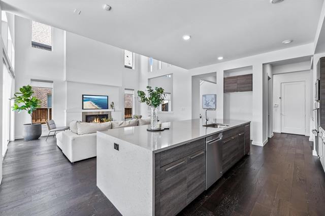 Building Photo - 5074 Statesman Ln