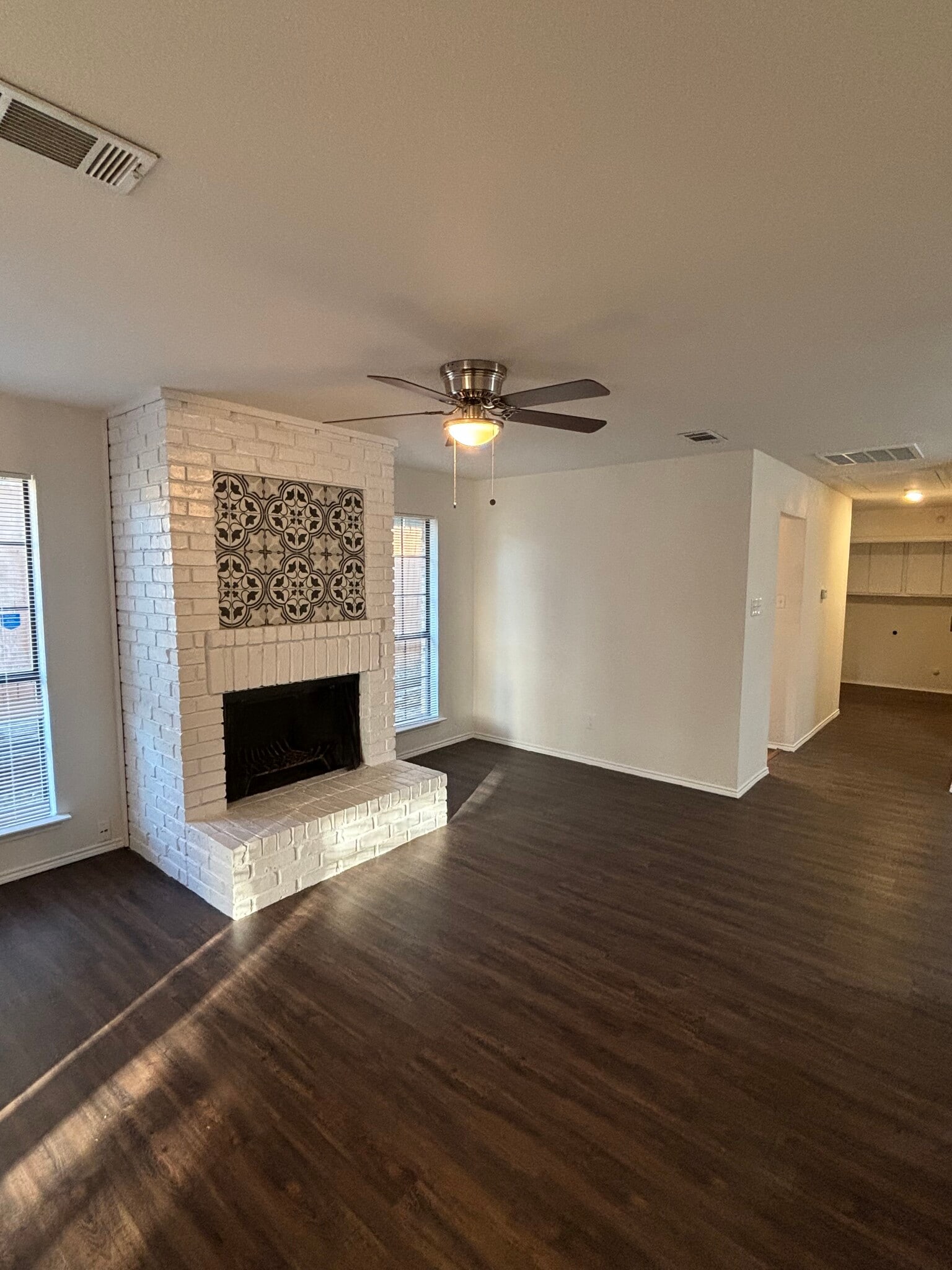 Building Photo - 511 Crowley Rd