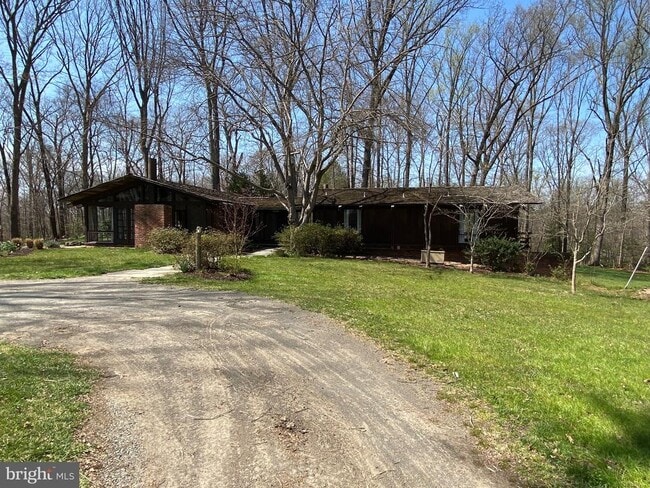 Building Photo - 2556 Vale Ridge Court
