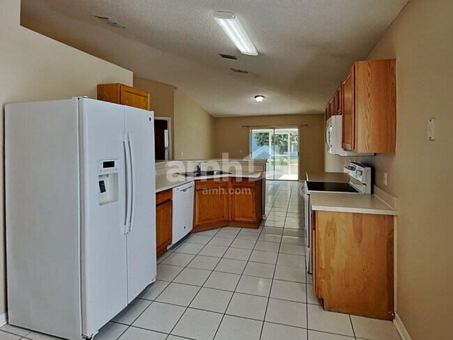 Building Photo - 12555 Belmont Lakes Dr