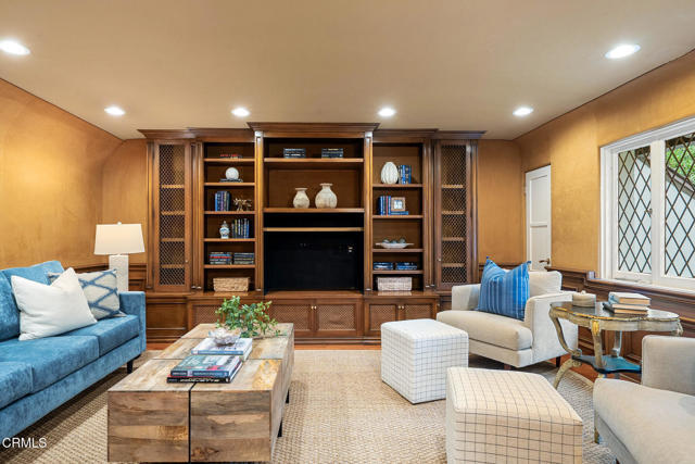 Building Photo - 790 Huntington Cir